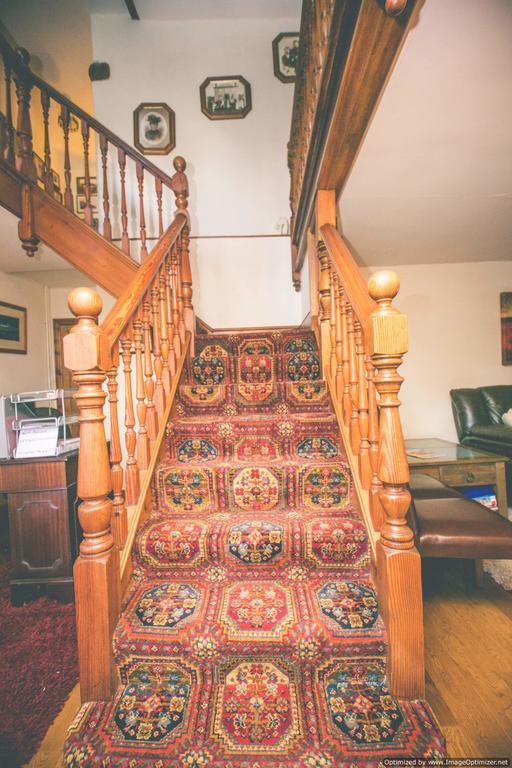 Weycroft Mill House Bed And Breakfast Аксмінстер Екстер'єр фото